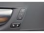 Volvo XC60 T6 Recharge AWD Plus Dark - Panorama/schuifdak - IntelliSafe Assist & Surround - 360º Camera - Verwarmde voorstoelen, stuur & achterbank - Parkeersensoren voor & achter - Elektr. bedienb. voorstoelen met geheugen - Draadloze tel. lader - Inklapbare trekhaak - 19' LMV