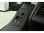 Volkswagen Transporter 2.0 TDI L1H1 Highline 204PK | Automaat | Airco | Cruise | Camera | 3 Zits | Carplay | Navi | Trekhaak