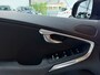 Volvo V40 1.6 T2 Momentum|Keyless|Stoelverwarming|Xenon|Cruise|PDC|Rijklaar