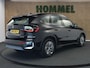 BMW iX1 xDrive30 67 kWh M Sport Edition AWD - NIEUWE AUTO! - ORIGINEEL NEDERLANDSE AUTO -AANHANGER MANOEUVREERHULP - PARKING ASSISTANT - DRIVING ASSISTANT - ADAPTIEF M ONDERSTEL - M SPORT EXTERIEURPAKKET - M SPORT INTERIEUR - BMW LIVE COCKPIT PROFESSIONAL - BMW DIGITAL KEY - STANDVERWARMING EN INTERIEURKOELING - BMW ICONIC SOUNDS ELECTRIC - ELEKTRISCH BEDIENBARE ACHTERKLEP - ACHTERUITRIJCAMERA - DRAADLOOS OPLAADSTATION