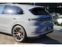 Porsche Cayenne 4.0 Turbo E-Hybrid / 22'' GT-Design / Club Leder Rood / Panorama