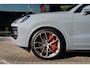 Porsche Cayenne 4.0 Turbo E-Hybrid / 22'' GT-Design / Club Leder Rood / Panorama