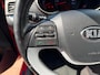 Kia Picanto 1.0 DynamicLine | Dealer onderhouden |Climate control & cruise control | Bluetooth | Lichtmetalen velgen | Metallic lak | Fabrieksgarantie | NAP