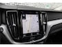 Volvo XC60 2.0 T8 Twin Engine AWD Momentum Pro | Plug-in Hybrid (PHEV)| Trekhaak | Achteruitrijcamera | Navigatie | Apple Carplay | Android Auto | LED Koplampen | Cruise Control Adaptief | BLIS