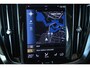 Volvo V60 B3 Automaat R-Design | Dealeronderhouden | Parkeercamera | Elektrisch glazen panorama-dak | Harman Kardon audio | Head-up display | Parkeerverwarming | Parkeersensoren voor + achter | Stoelverwarming voor + achter | BLIS |