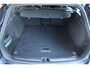 Volvo V60 B3 Automaat R-Design | Dealeronderhouden | Parkeercamera | Elektrisch glazen panorama-dak | Harman Kardon audio | Head-up display | Parkeerverwarming | Parkeersensoren voor + achter | Stoelverwarming voor + achter | BLIS |