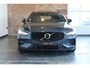 Volvo V60 B3 Automaat R-Design | Dealeronderhouden | Parkeercamera | Elektrisch glazen panorama-dak | Harman Kardon audio | Head-up display | Parkeerverwarming | Parkeersensoren voor + achter | Stoelverwarming voor + achter | BLIS |
