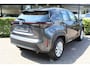 Toyota Yaris Cross 1.5 Hybrid Dynamic Special | Rijklaar | Head Up | Blind Spot | Sensoren v+a | Stoel-/stuurverw. | LED | Keyless | Apple/Android
