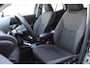 Toyota Yaris Cross 1.5 Hybrid Dynamic Special | Rijklaar | Head Up | Blind Spot | Sensoren v+a | Stoel-/stuurverw. | LED | Keyless | Apple/Android