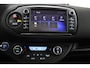 Toyota Yaris 1.5 Hybrid Premium | Panoramadak | Keyless Entry | Led Verlichting | Navigatie |