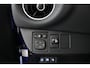 Toyota Yaris 1.5 Hybrid Premium | Panoramadak | Keyless Entry | Led Verlichting | Navigatie |