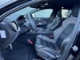 Volvo V60 2.0 B4 R-Design | Panoramadak | Harman Kardon Audio | Achteruitrijcamera | Parkeersensoren | Keyless Entry | Elektrische Achterklep | Stoelverwarming | Navigatie | Apple Carplay | Android Auto