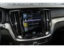Volvo V60 2.0 B4 R-Design | Panoramadak | Harman Kardon Audio | Achteruitrijcamera | Parkeersensoren | Keyless Entry | Elektrische Achterklep | Stoelverwarming | Navigatie | Apple Carplay | Android Auto