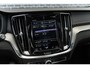 Volvo V60 2.0 B4 R-Design | Panoramadak | Harman Kardon Audio | Achteruitrijcamera | Parkeersensoren | Keyless Entry | Elektrische Achterklep | Stoelverwarming | Navigatie | Apple Carplay | Android Auto