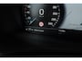 Volvo V60 2.0 B4 R-Design | Panoramadak | Harman Kardon Audio | Achteruitrijcamera | Parkeersensoren | Keyless Entry | Elektrische Achterklep | Stoelverwarming | Navigatie | Apple Carplay | Android Auto