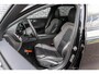 Volvo V60 2.0 B4 R-Design | Panoramadak | Harman Kardon Audio | Achteruitrijcamera | Parkeersensoren | Keyless Entry | Elektrische Achterklep | Stoelverwarming | Navigatie | Apple Carplay | Android Auto