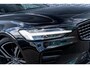 Volvo V60 2.0 B4 R-Design | Panoramadak | Harman Kardon Audio | Achteruitrijcamera | Parkeersensoren | Keyless Entry | Elektrische Achterklep | Stoelverwarming | Navigatie | Apple Carplay | Android Auto