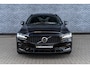 Volvo V60 2.0 B4 R-Design | Panoramadak | Harman Kardon Audio | Achteruitrijcamera | Parkeersensoren | Keyless Entry | Elektrische Achterklep | Stoelverwarming | Navigatie | Apple Carplay | Android Auto