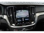 Volvo V60 2.0 B4 R-Design | Panoramadak | Harman Kardon Audio | Achteruitrijcamera | Parkeersensoren | Keyless Entry | Elektrische Achterklep | Stoelverwarming | Navigatie | Apple Carplay | Android Auto