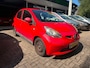 Toyota Aygo 1.0-12V + ZO MEENEMEN | GOED LEZEN |