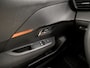 Peugeot 208 1.2 PureTech Sport (APPLE CARPLAY, NAVIGATIE, CRUISE, SPORTSTOELEN, LANE ASSIST, NIEUWE APK, NIEUWSTAAT)