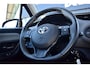 Toyota Yaris 1.0 VVT-i Comfort | Airco | Bluetooth | Rijbaan Assistentie | Privacy Glass |