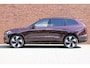 Volvo EX90 Twin Motor Performance Ultra 7p. 111 kWh | Bowers & Wilkins | Luchtvering | Panoramadak | Geventileerde voorstoelen | Massagefunctie op de voorstoelen | 22 inch. lichtmetalen velgen | Extra getint glas | 360 graden camera | Head up display | Stoel-/ stuurwielverwarming | Verwarmde achterbank | Park pilot assist | Apple carplay/ Android auto