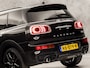 MINI Clubman 2.0 Cooper S Chili 192Pk Automaat (PANORAMADAK, GROOT NAVI, TWO TONE, LEDER, MEMORY SEAT, CAMERA, HARMAN/KARDON, HEAD-UP DISPLAY, ADAPTIVE CRUISE, NIEUWSTAAT)