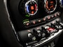 MINI Clubman 2.0 Cooper S Chili 192Pk Automaat (PANORAMADAK, GROOT NAVI, TWO TONE, LEDER, MEMORY SEAT, CAMERA, HARMAN/KARDON, HEAD-UP DISPLAY, ADAPTIVE CRUISE, NIEUWSTAAT)