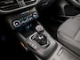Ford Focus Wagon 1.0 EcoBoost Titanium (APPLE CARPLAY, GROOT NAVI, STUUR/STOELVERWARMING, KEYLESS, SPORTSTOELEN, GETINT GLAS, LM VELGEN, CRUISE, NIEUWSTAAT)