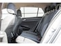 Volkswagen Golf 1.0 eTSI 110pk DSG Life Business | Trekhaak | Cruise Control Adaptief | Voorstoelen Verwarmd