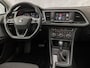 SEAT Leon 1.8 TSI FR Sport 179Pk Automaat (PANORAMADAK, APPLE CARPLAY, CLIMATE, STOELVERWARMING, SPORTSTOELEN, GETINT GLAS, CRUISE, PARKEERSENSOREN, NIEUWSTAAT)