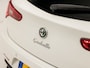 Alfa Romeo Giulietta 1.7 TBi Quadrifoglio Verde 235Pk (APPLE CARPLAY, CLIMATE, GETINT GLAS, SPORTSTOELEN, LEDER, CRUISE, NIEUWSTAAT)