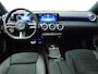 Mercedes-Benz A-klasse 180 Business Solution AMG Automaat / Panoramadak / LED / Rondom camera / Alu wielen 19 inch