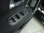Mercedes-Benz A-klasse 180 Business Solution AMG Automaat / Panoramadak / LED / Rondom camera / Alu wielen 19 inch