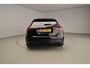Mercedes-Benz A-klasse 180 Business Solution AMG Automaat / Panoramadak / LED / Rondom camera / Alu wielen 19 inch