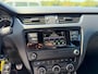 Skoda Octavia Combi 2.0 TSI RS / Goed onderhouden / 220 PK / Stoelverwarming / Cruise Control / 18"LM Velgen