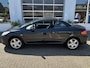 Peugeot 307 CC 2.0-16V * NL auto! * OH historie aanwezig! * LEER * IJSKOUDE AIRCO * PARKEERSENSOREN ACHTER