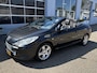 Peugeot 307 CC 2.0-16V * NL auto! * OH historie aanwezig! * LEER * IJSKOUDE AIRCO * PARKEERSENSOREN ACHTER