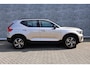 Volvo XC40 2.0 B4 Plus Dark | Trekhaak | Achteruitrijcamera | Parkeersensoren | Harman Kardon Audio | Keyless Entry | Elektrische Achterklep | Elektrisch Verstelbare Voorstoelen | Navigatie Google Maps | Stoelverwarming | Cruise Control Adaptief | BLIS