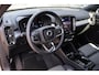 Volvo XC40 2.0 B4 Plus Dark | Trekhaak | Achteruitrijcamera | Parkeersensoren | Harman Kardon Audio | Keyless Entry | Elektrische Achterklep | Elektrisch Verstelbare Voorstoelen | Navigatie Google Maps | Stoelverwarming | Cruise Control Adaptief | BLIS