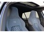 Volkswagen Golf 1.5 eTSI 3x R-Line | Panoramadak | IQ Light | Trekhaak | Sfeerverlichting | Camera | Lane assist | Stoelverwarming