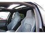 Volkswagen Golf 1.5 eTSI 3x R-Line | Panoramadak | IQ Light | Trekhaak | Sfeerverlichting | Camera | Lane assist | Stoelverwarming