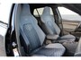 Volkswagen Golf 1.5 eTSI 3x R-Line | Panoramadak | IQ Light | Trekhaak | Sfeerverlichting | Camera | Lane assist | Stoelverwarming