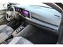 Volkswagen Golf 1.5 eTSI 3x R-Line | Panoramadak | IQ Light | Trekhaak | Sfeerverlichting | Camera | Lane assist | Stoelverwarming