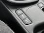 Toyota Yaris 1.5 Hybrid 115 Dynamic | Parkeersensoren V+A | Stuur-Stoelverwarming | Blindspot |