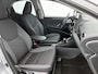 Toyota Yaris 1.5 Hybrid 115 Dynamic | Parkeersensoren V+A | Stuur-Stoelverwarming | Blindspot |