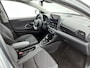 Toyota Yaris 1.5 Hybrid 115 Dynamic | Parkeersensoren V+A | Stuur-Stoelverwarming | Blindspot |