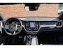 Volvo XC60 Recharge T6 AWD R-Design | Panoramadak | Adaptieve cruise control | Apple carplay/Android auto | DAB radio | 19 inch lichtmetalen velgen