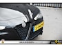 Alfa Romeo Giulia 2.2 Automaat Pano Camera Trekhaak Stoel/Stuurverw. Xenon Leder Memory! Squadra Gechipt 19 Inch!
